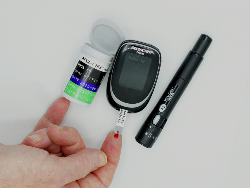 Как пользоваться глюкометром