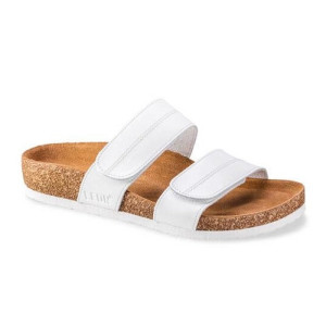 Ортопедичні жіночі шльопанці Leon 4000 білі