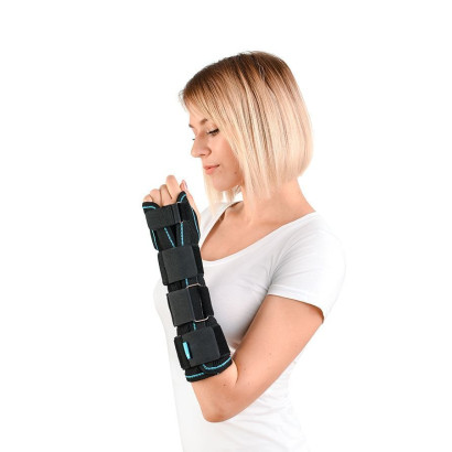 Бандаж (ортез) на променево-зап’ястний суглоб Алком 3016