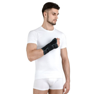 Ортез на лучезапястный сустав с фиксацией большого пальца, универсальный Алком 4065