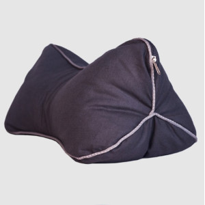 Подушка ортопедична для шиї "Кісточка" з гречихою 32 х 12 см Olvi 09707