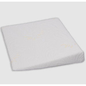Подушка для новонароджених Olvi "Клин" J2304 02110